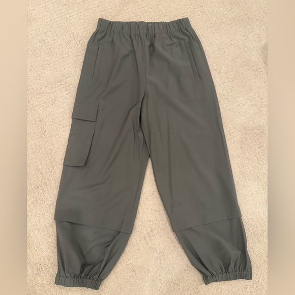 Tibi Pants - Tibi Wilt Jogger Tropical Wool in Dark Stone size L